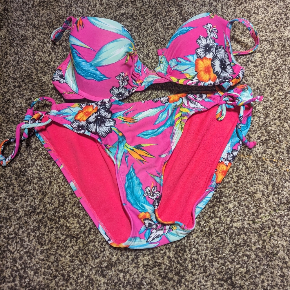 Old Navy Bikini Set M Pink Floral